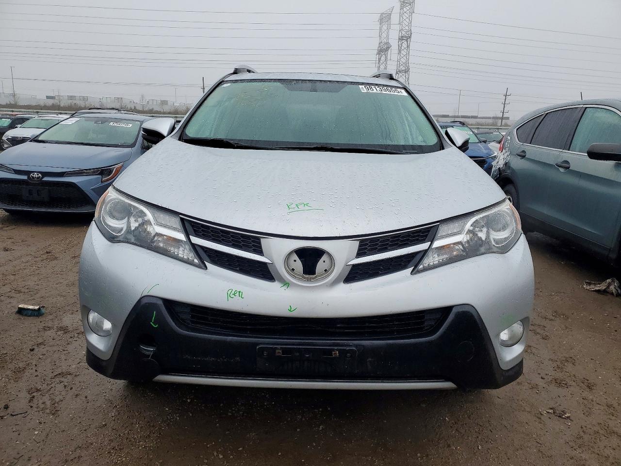 2014 TOYOTA RAV4 XLE photo 5