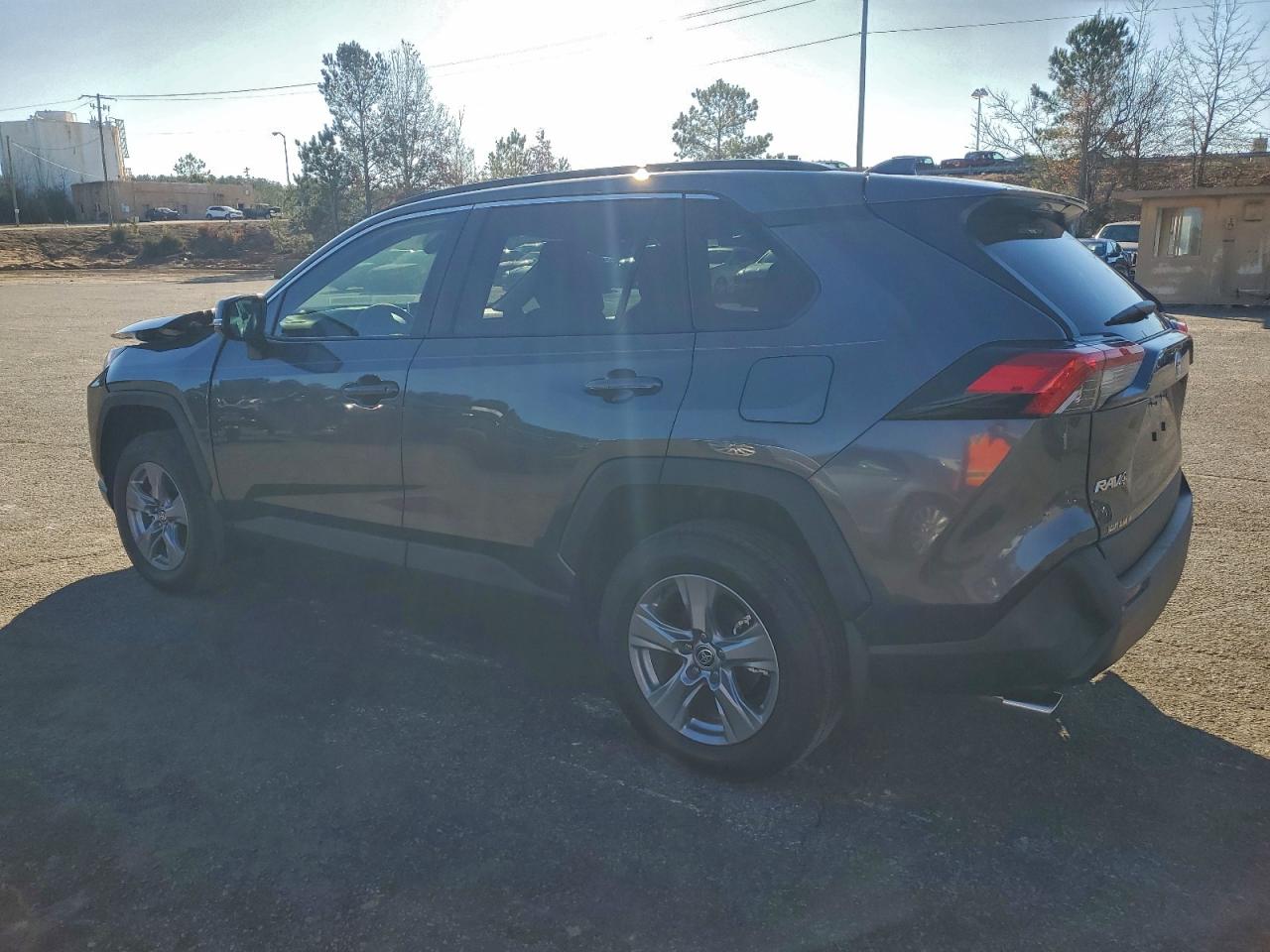 2025 TOYOTA RAV4 XLE photo 2