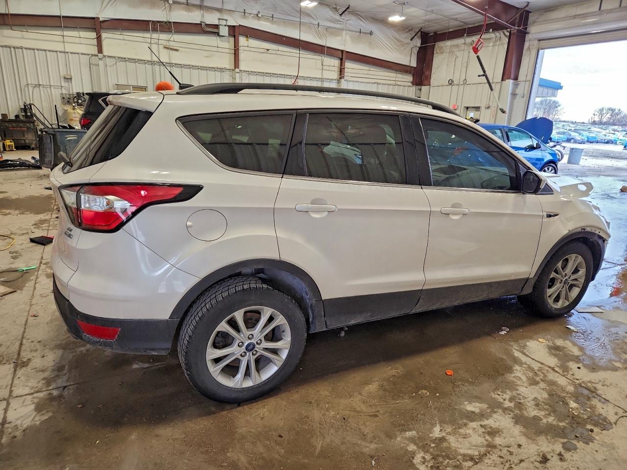 2018 FORD ESCAPE SE photo 3