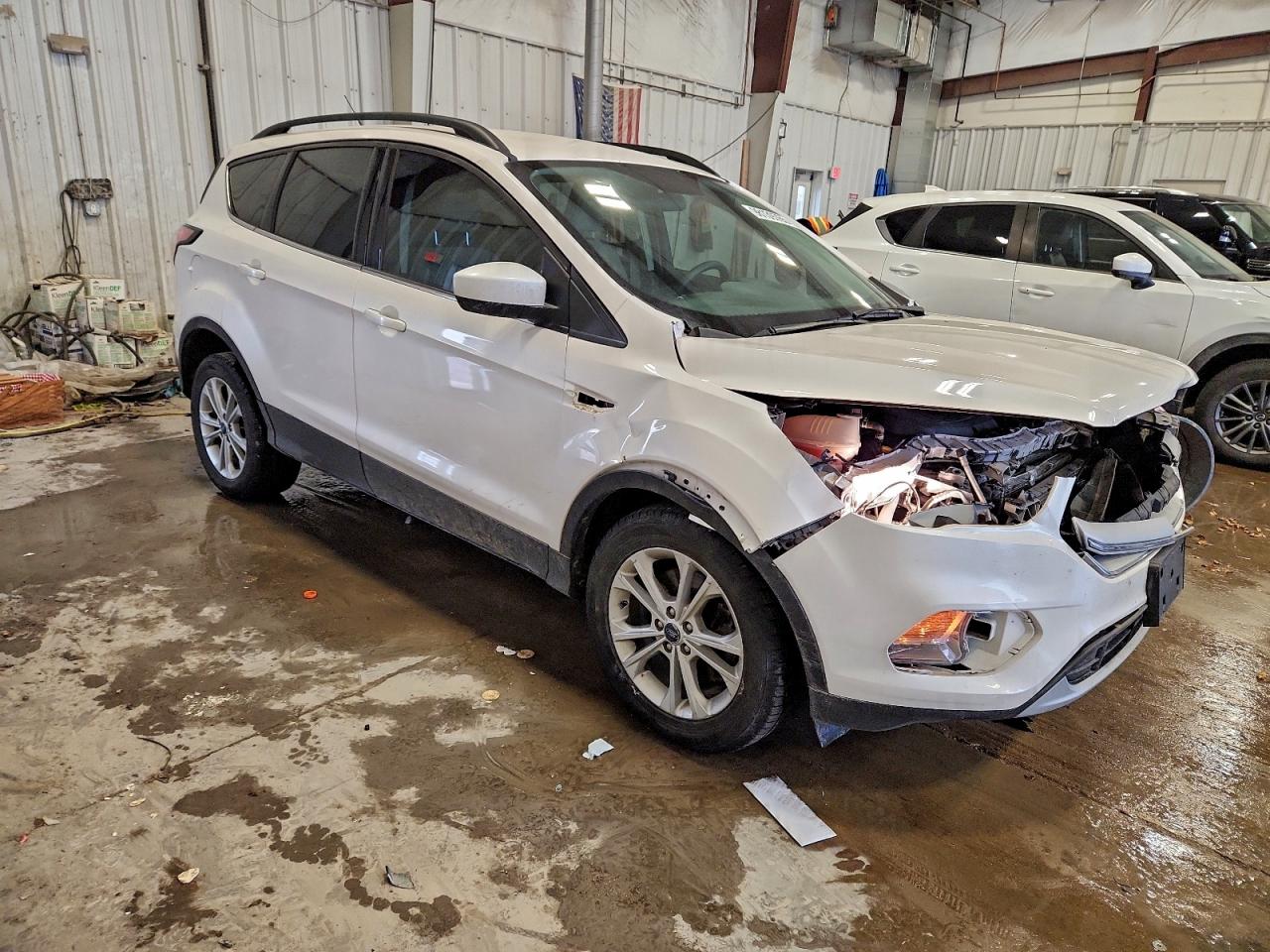 2018 FORD ESCAPE SE photo 4
