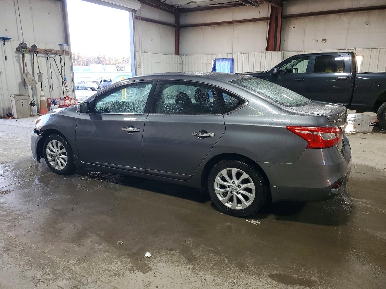 2018 NISSAN SENTRA SV photo 2