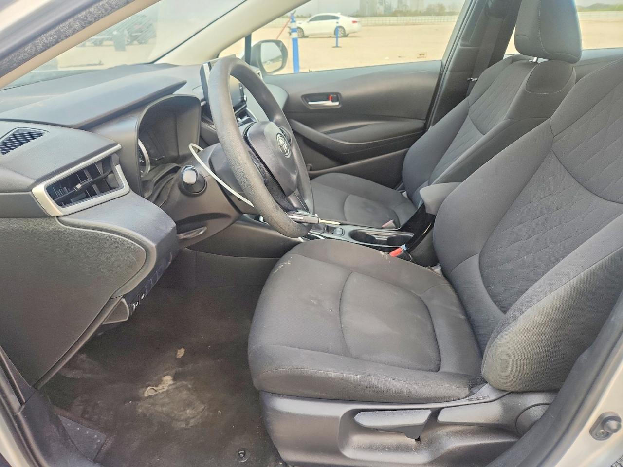 2020 TOYOTA COROLLA LE photo 7