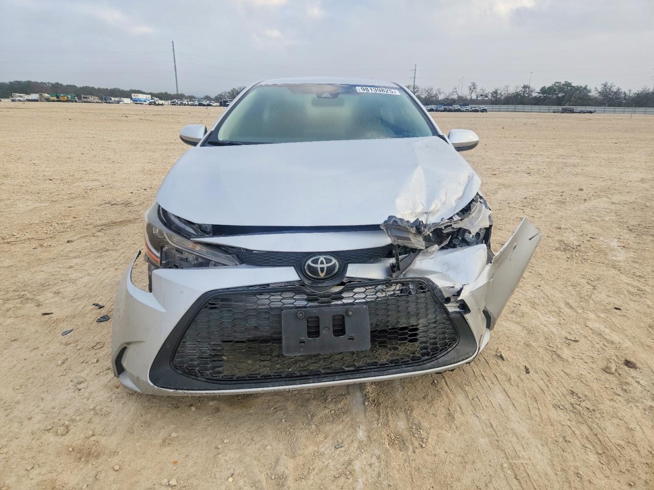 2020 TOYOTA COROLLA LE photo 5