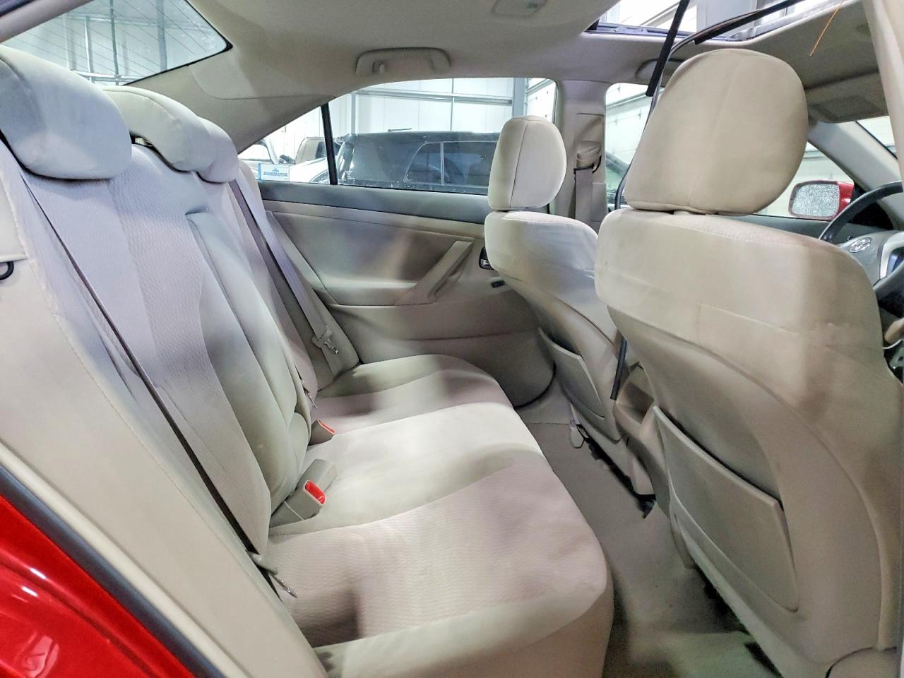 2010 TOYOTA CAMRY BASE photo 10