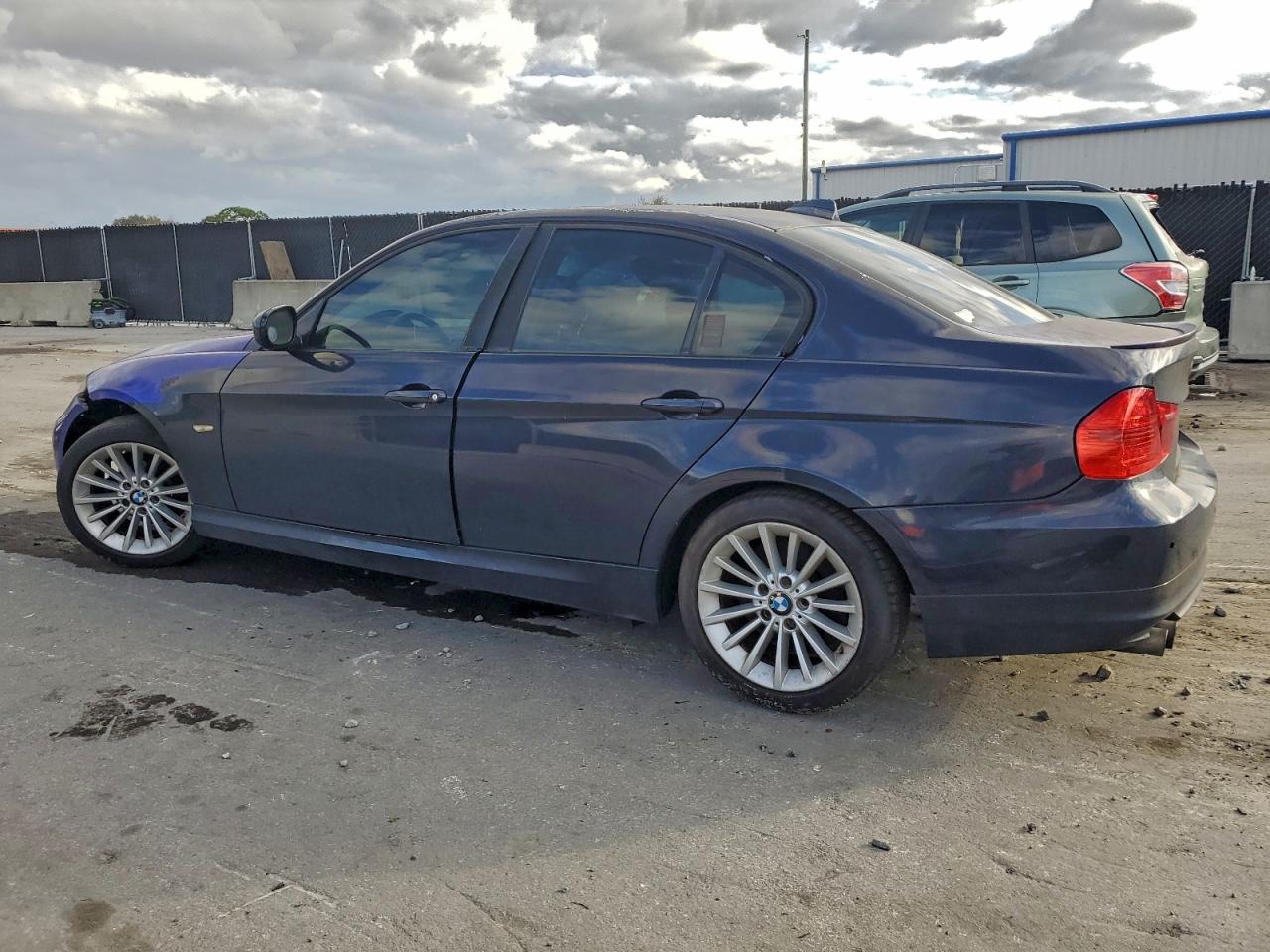 2010 BMW 328 I photo 2