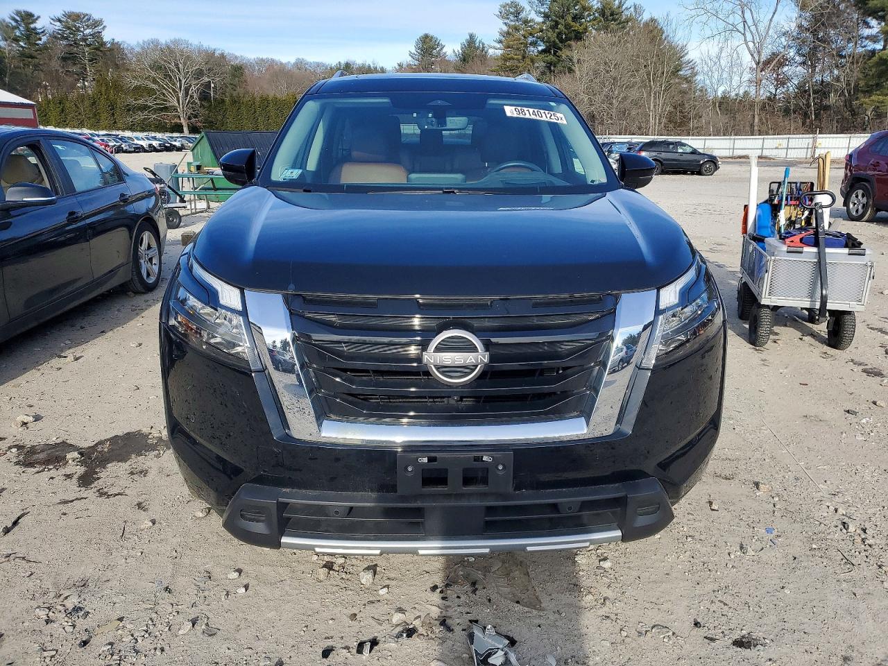 2023 NISSAN PATHFINDER PLATINUM photo 5