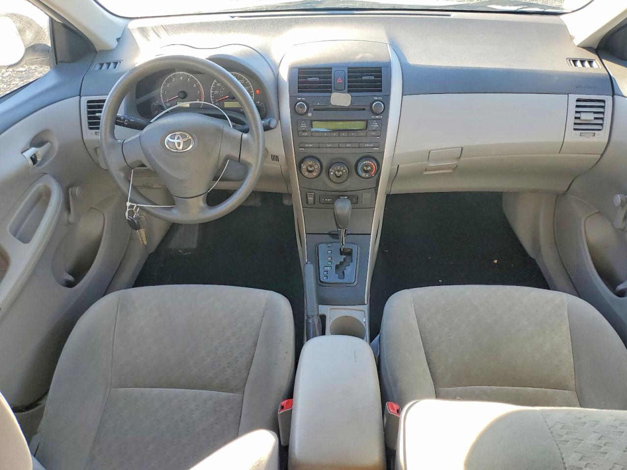 2010 TOYOTA COROLLA BASE photo 8