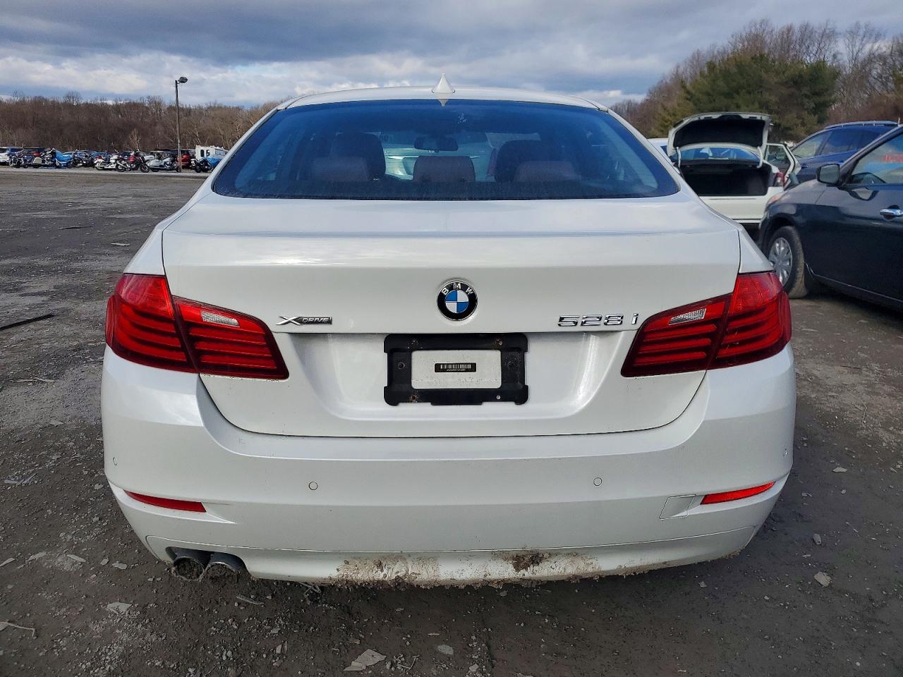 2016 BMW 528 XI photo 6