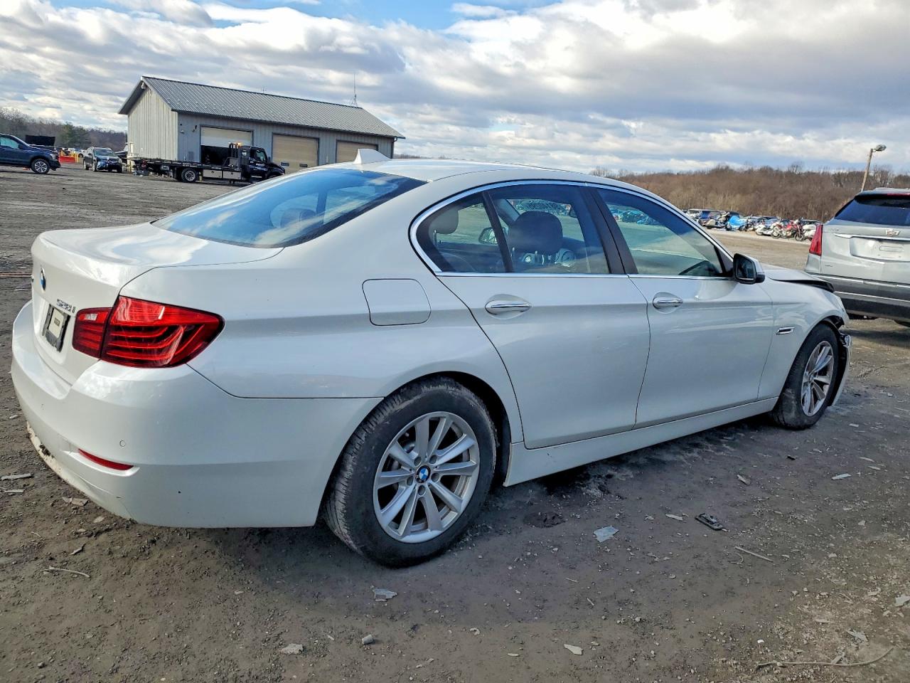 2016 BMW 528 XI photo 3