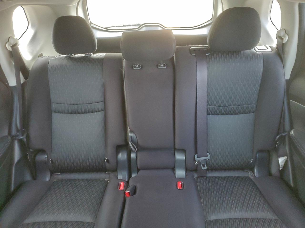 2020 NISSAN ROGUE S photo 10