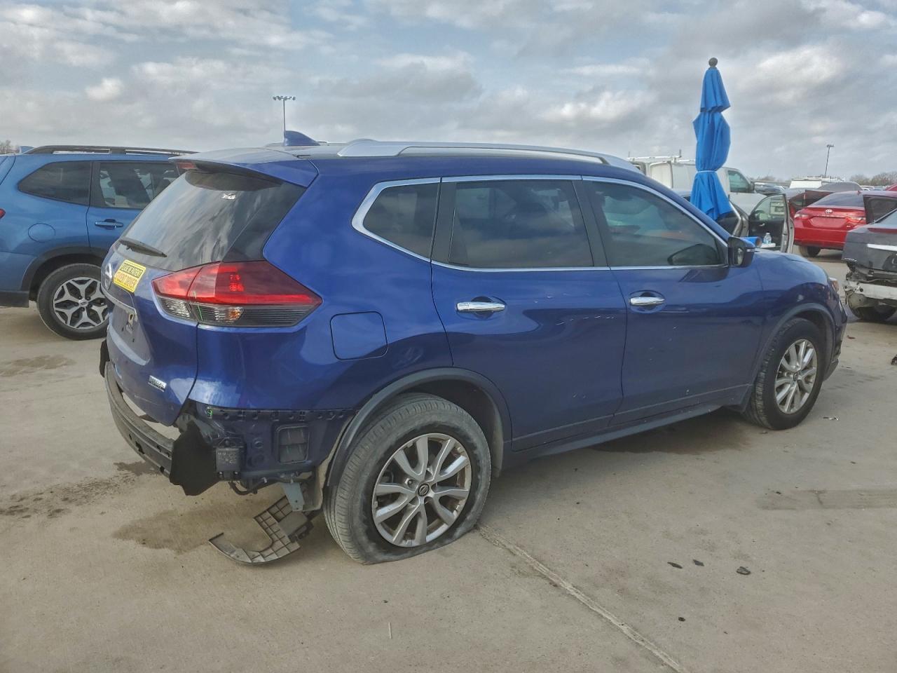 2020 NISSAN ROGUE S photo 3