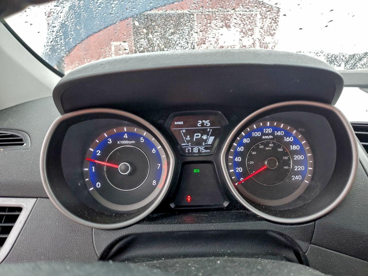 2015 HYUNDAI ELANTRA SE photo 9