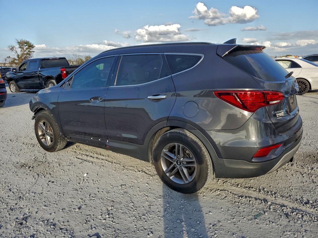 2018 HYUNDAI SANTA FE SPORT photo 2