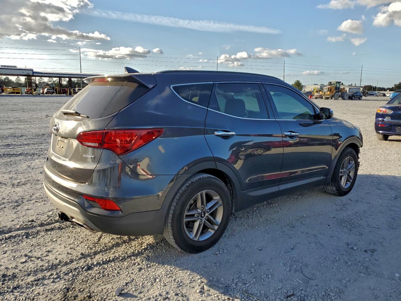 2018 HYUNDAI SANTA FE SPORT photo 3