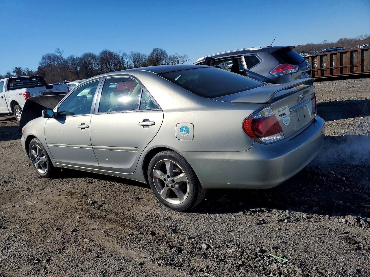 2005 TOYOTA CAMRY SE V6 photo 2