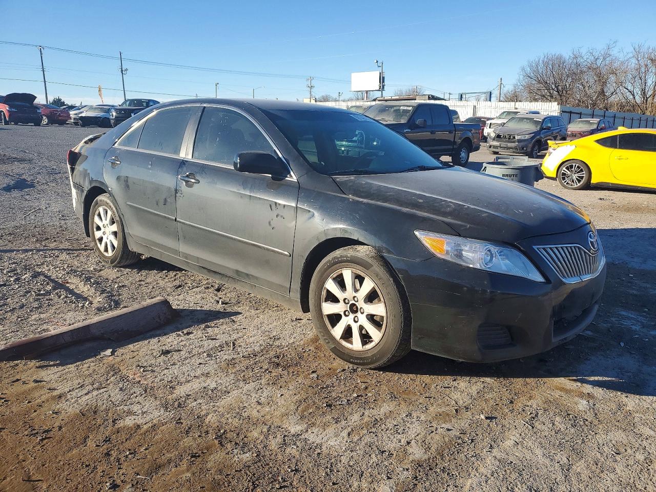 2010 TOYOTA CAMRY BASE photo 4