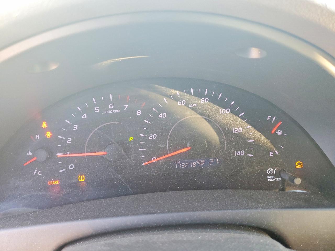 2010 TOYOTA CAMRY BASE photo 9