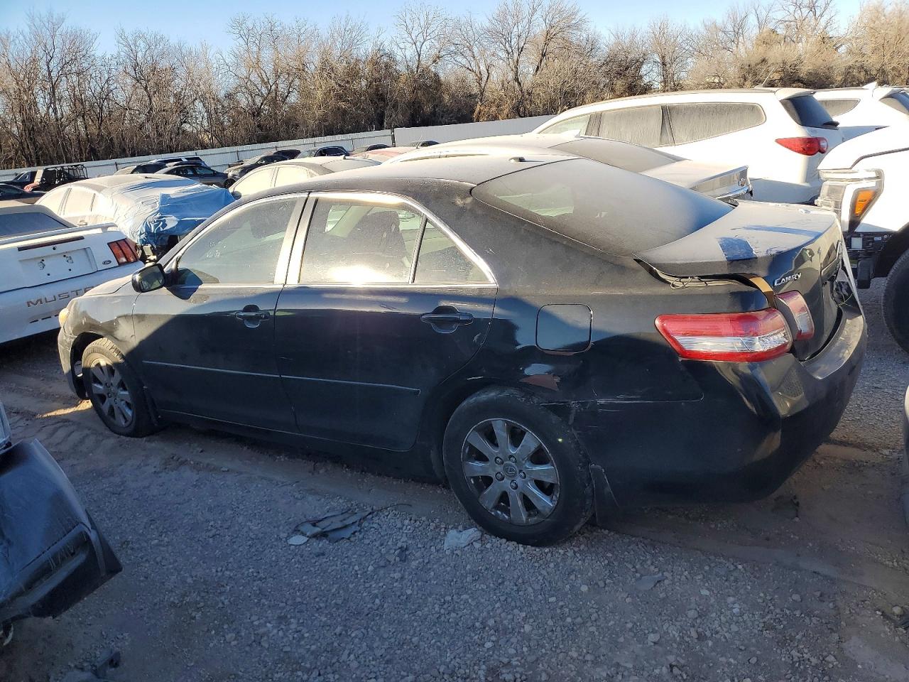 2010 TOYOTA CAMRY BASE photo 2