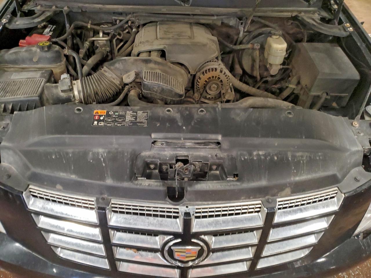 2011 CADILLAC ESCALADE photo 12