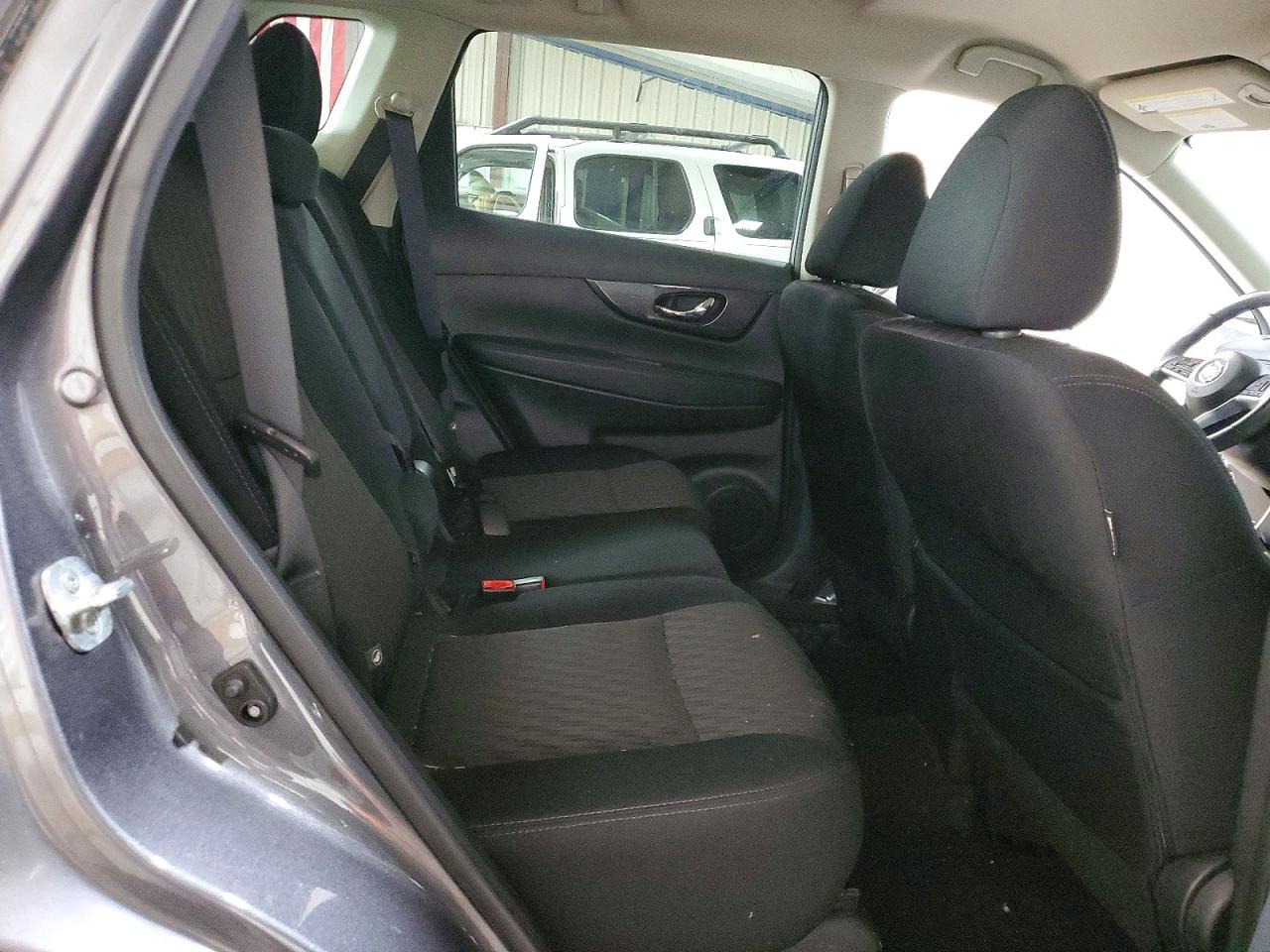 2018 NISSAN ROGUE S photo 11