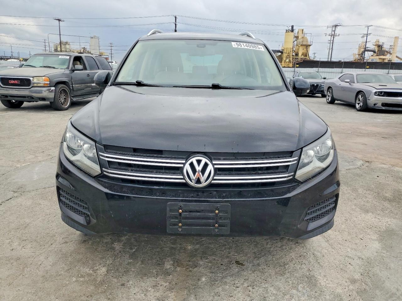 2017 VOLKSWAGEN TIGUAN WOLFSBURG photo 5