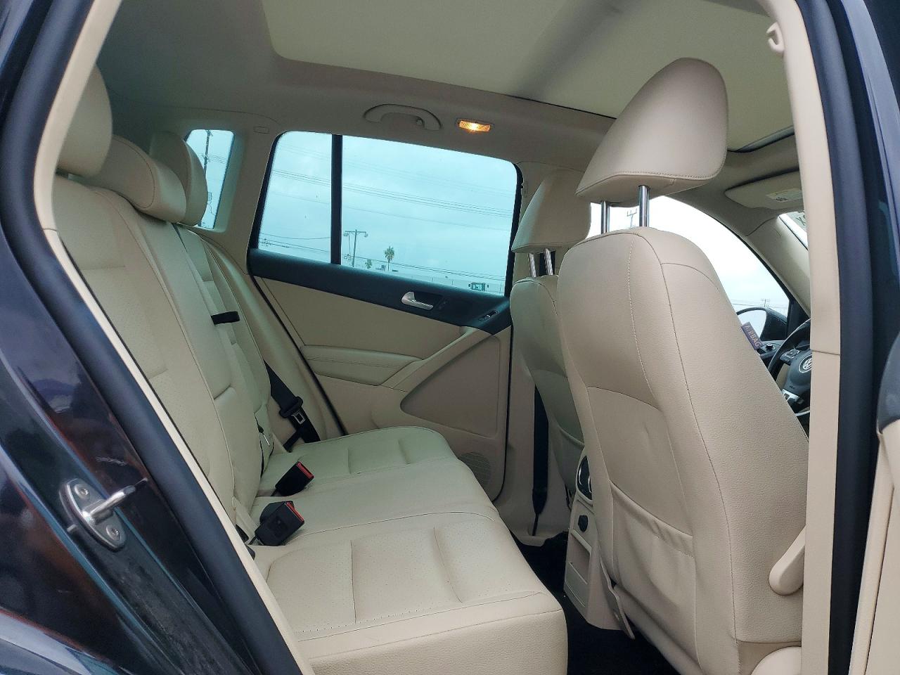 2017 VOLKSWAGEN TIGUAN WOLFSBURG photo 11