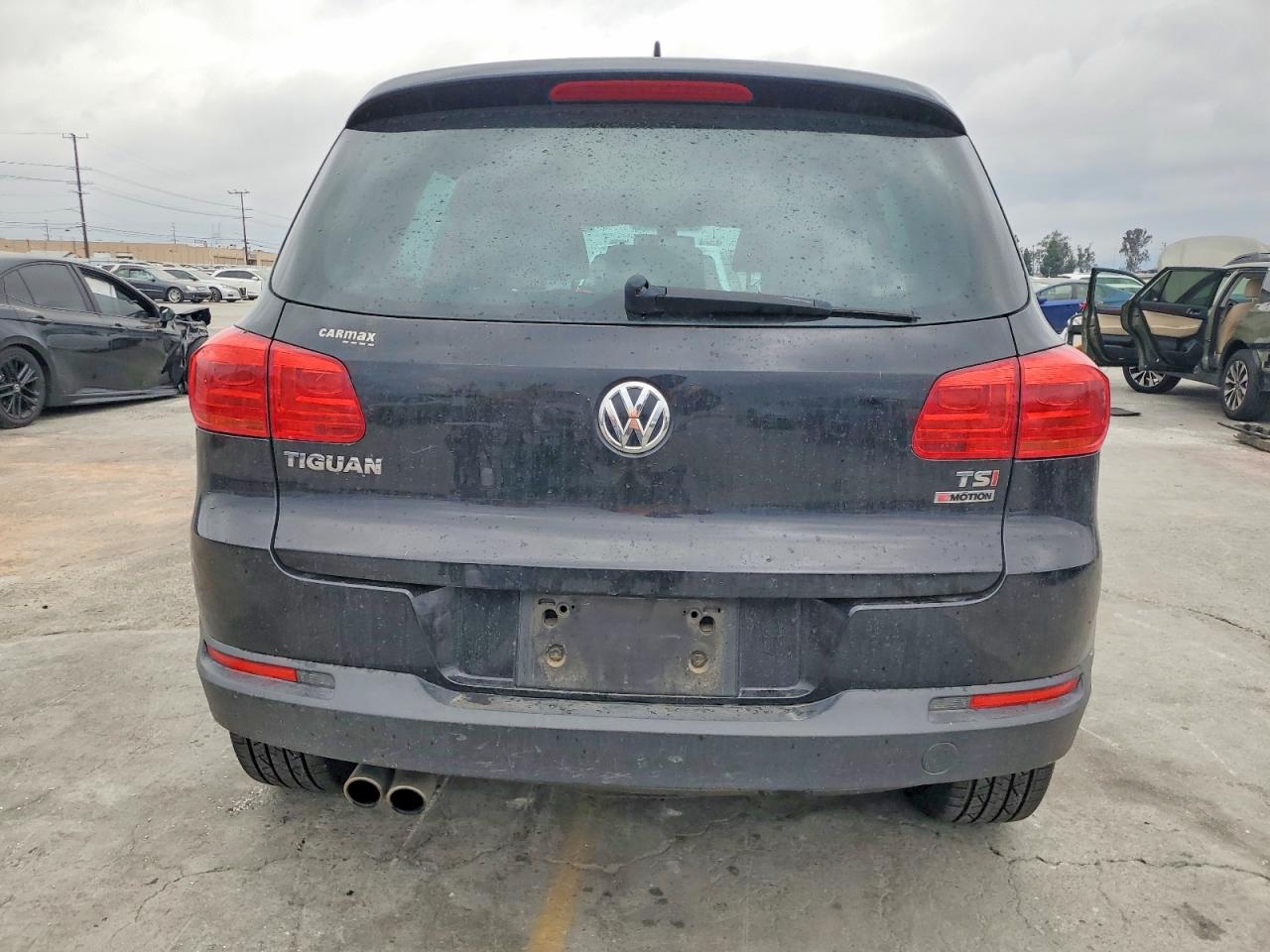 2017 VOLKSWAGEN TIGUAN WOLFSBURG photo 6
