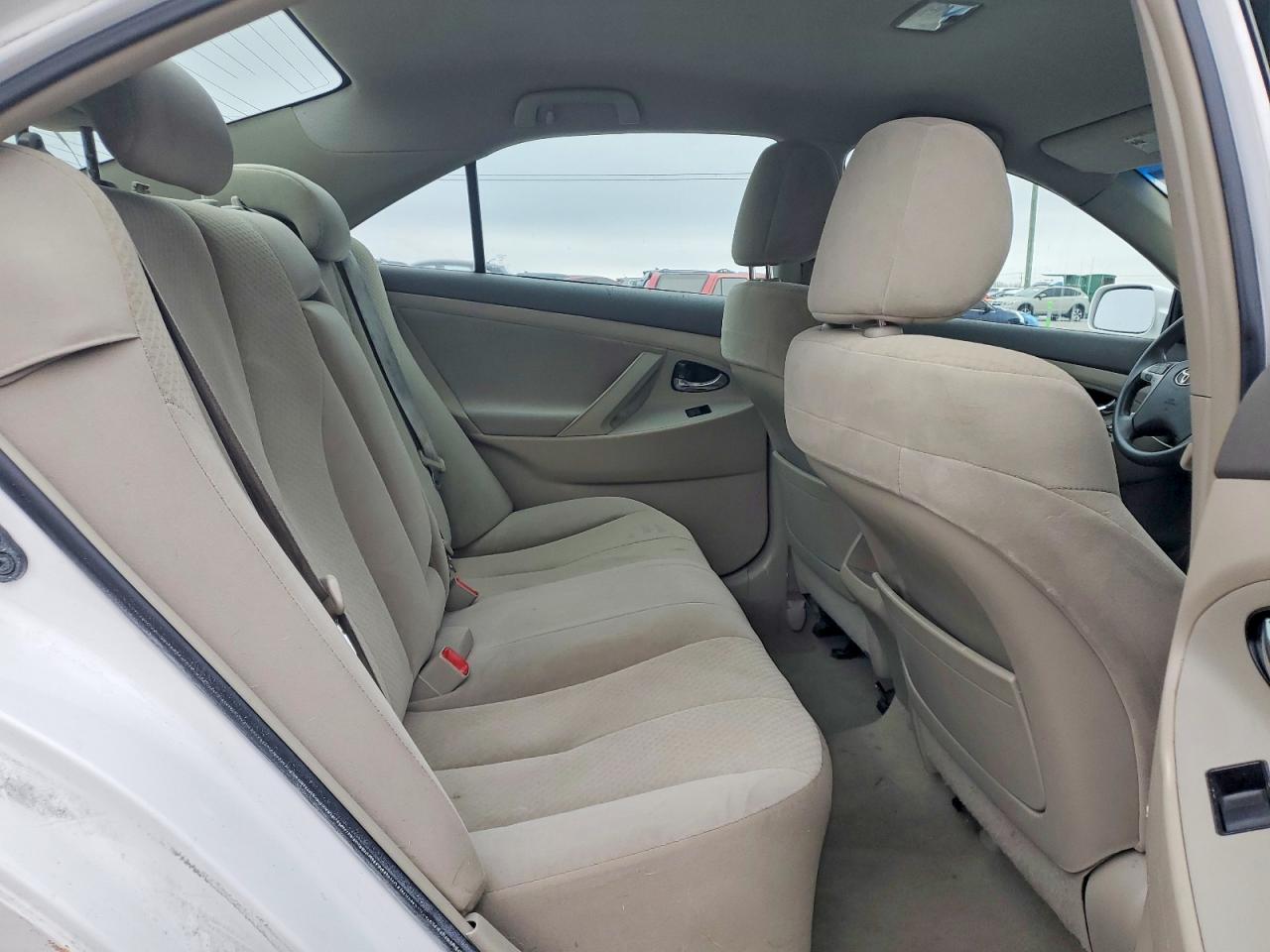 2009 TOYOTA CAMRY BASE photo 10
