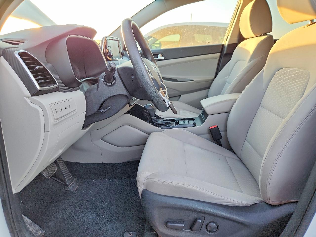 2019 HYUNDAI TUCSON SEL photo 7