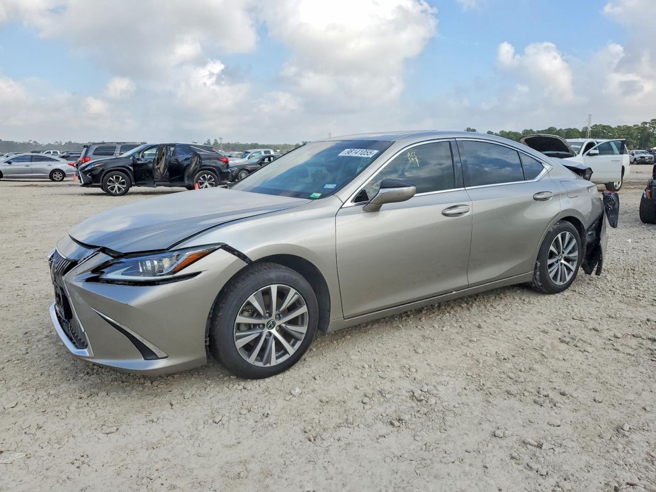 2021 LEXUS ES