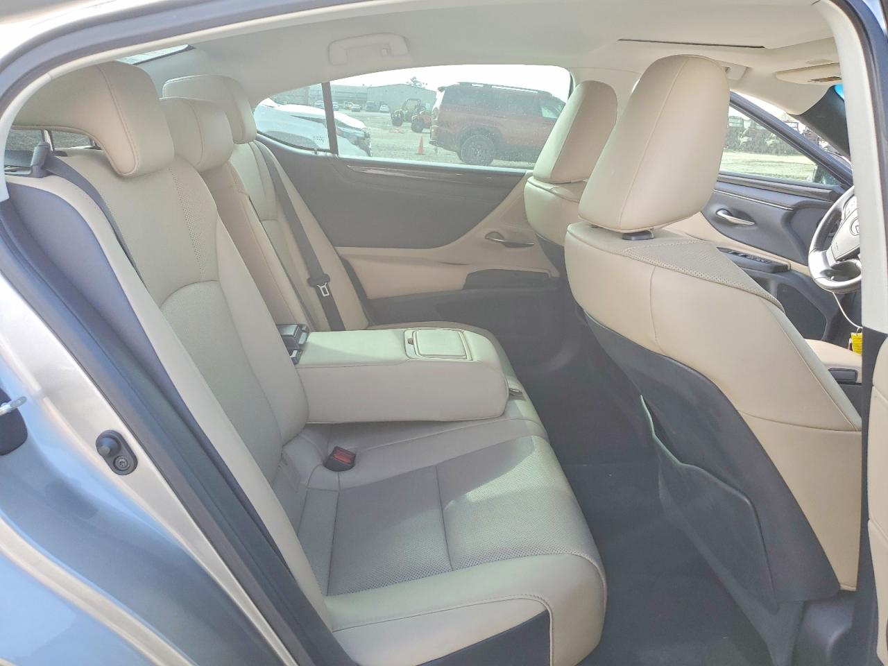 2021 LEXUS ES 350 BASE photo 10