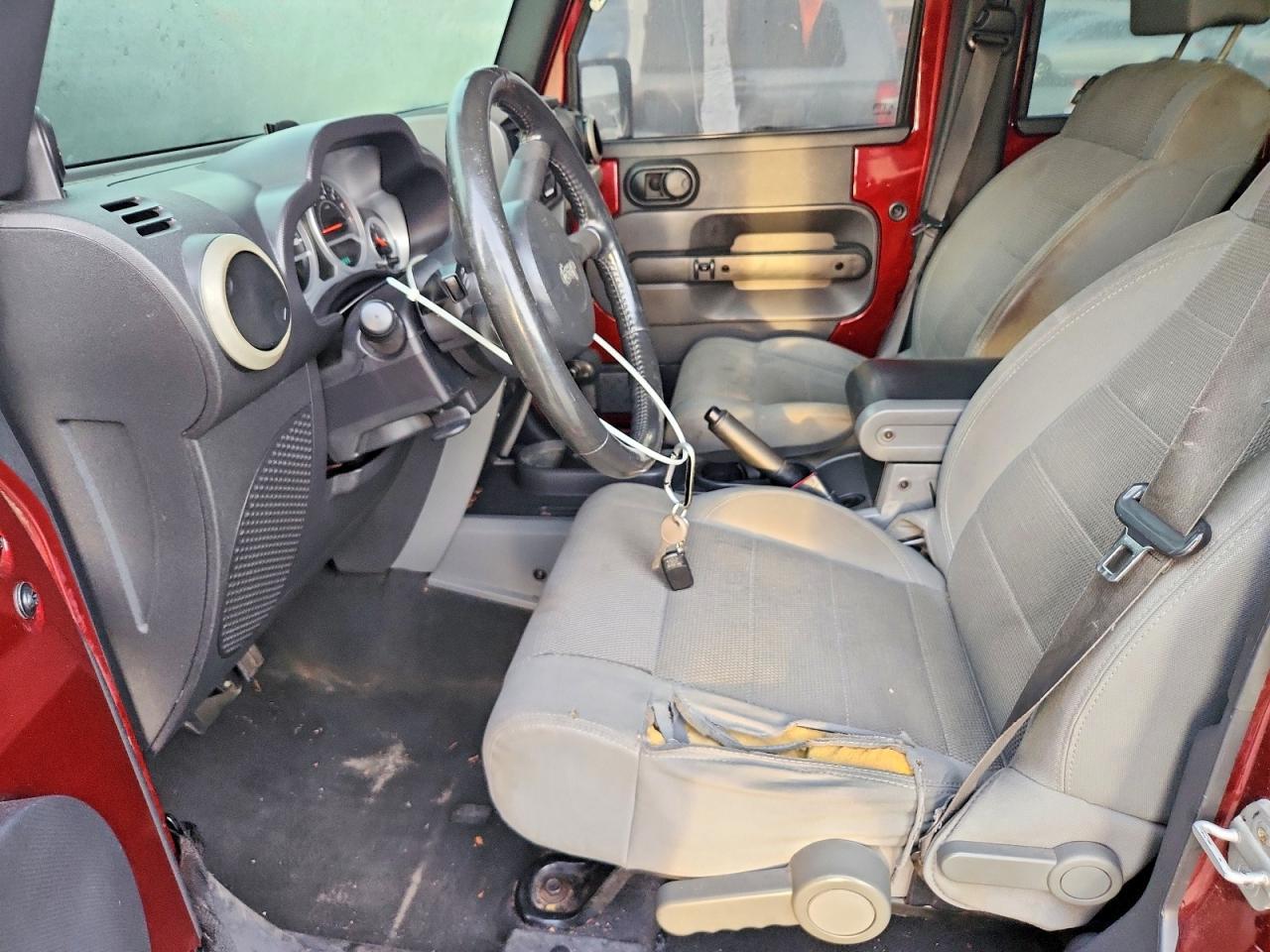 2007 JEEP WRANGLER SAHARA photo 7