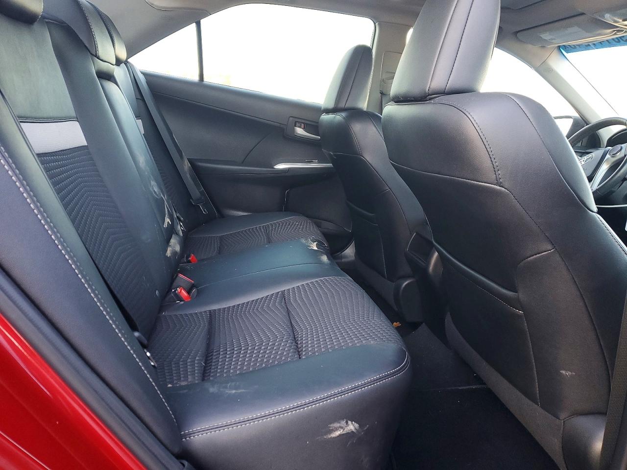 2013 TOYOTA CAMRY L photo 10
