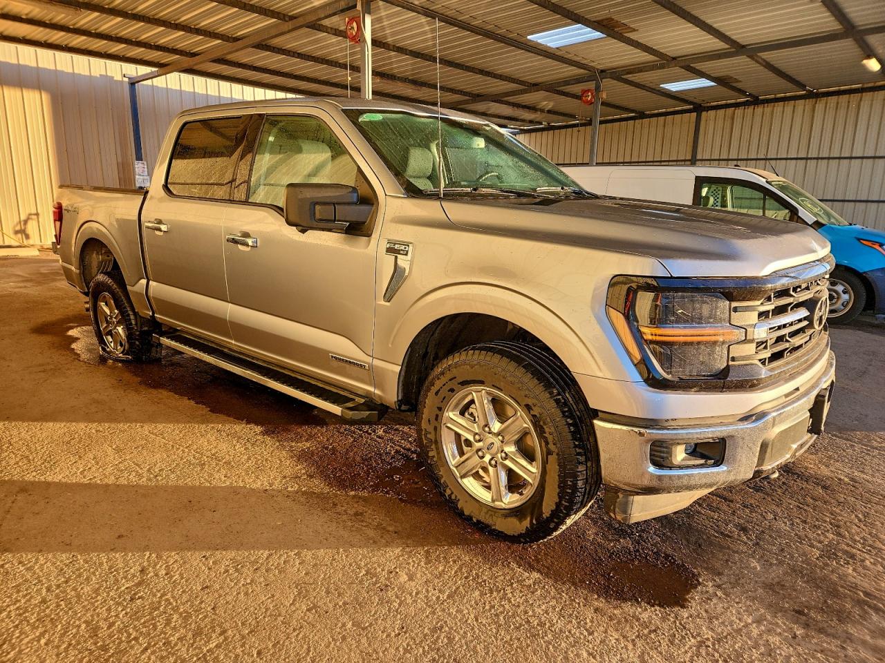 2024 FORD F150 XLT photo 4