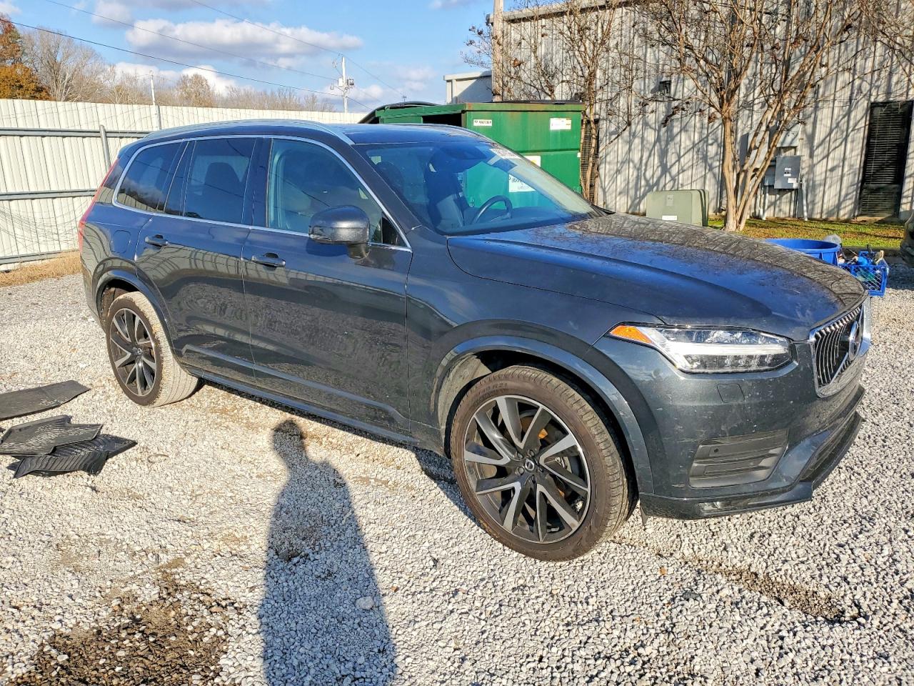 2021 VOLVO XC90 T6 MOMENTUM photo 4