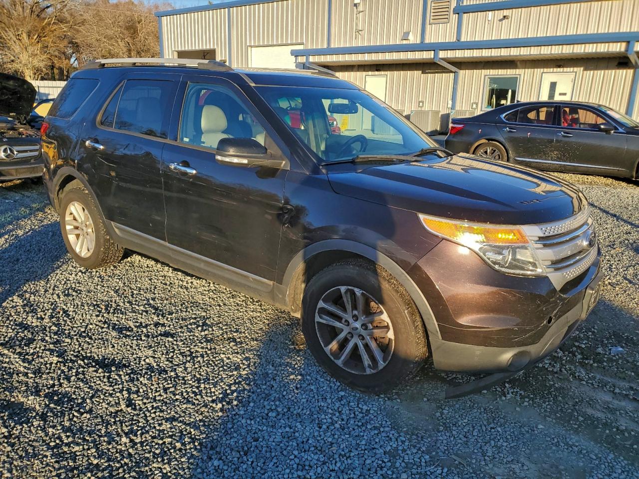 2013 FORD EXPLORER XLT photo 4