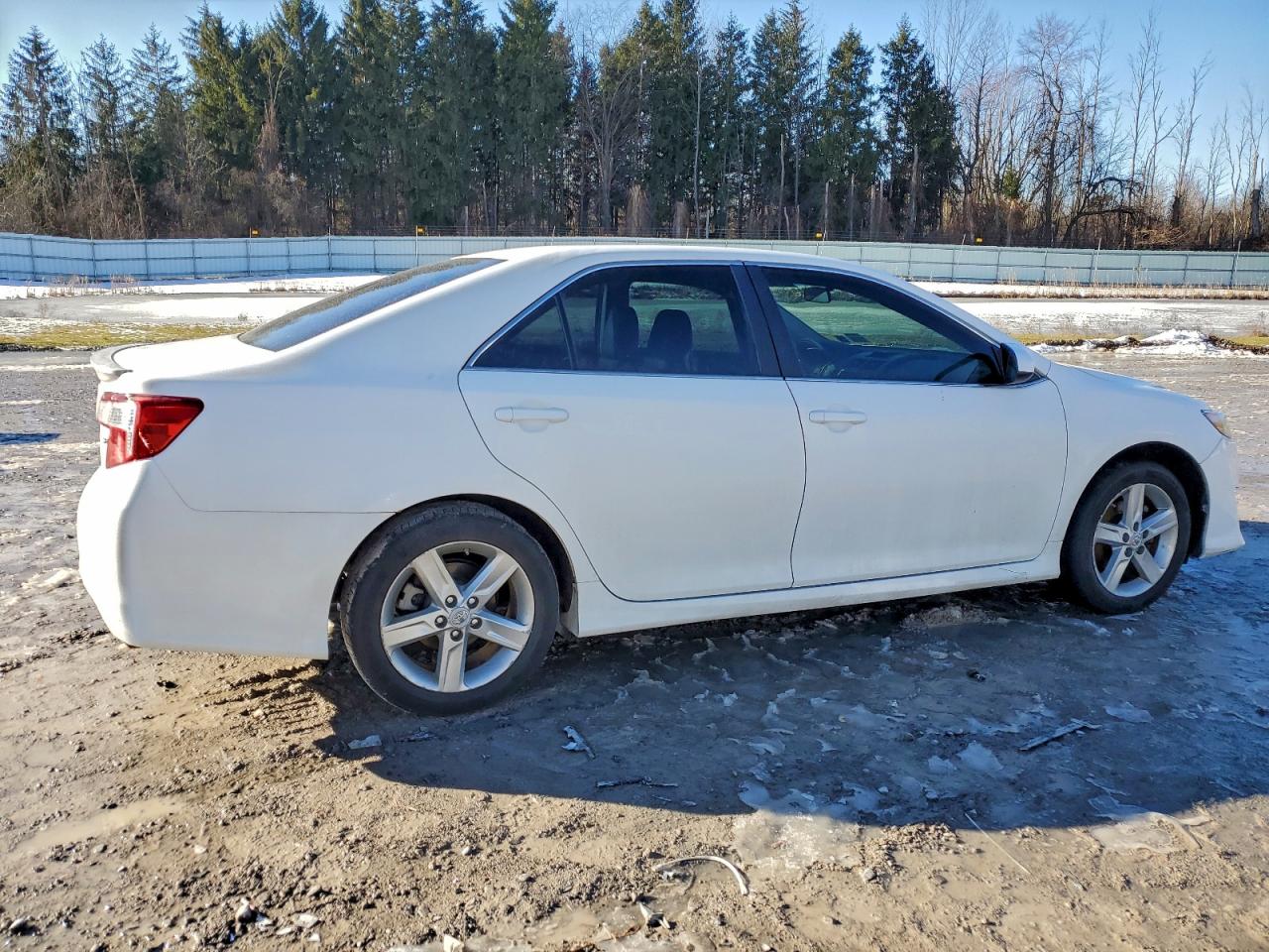 2012 TOYOTA CAMRY BASE photo 3