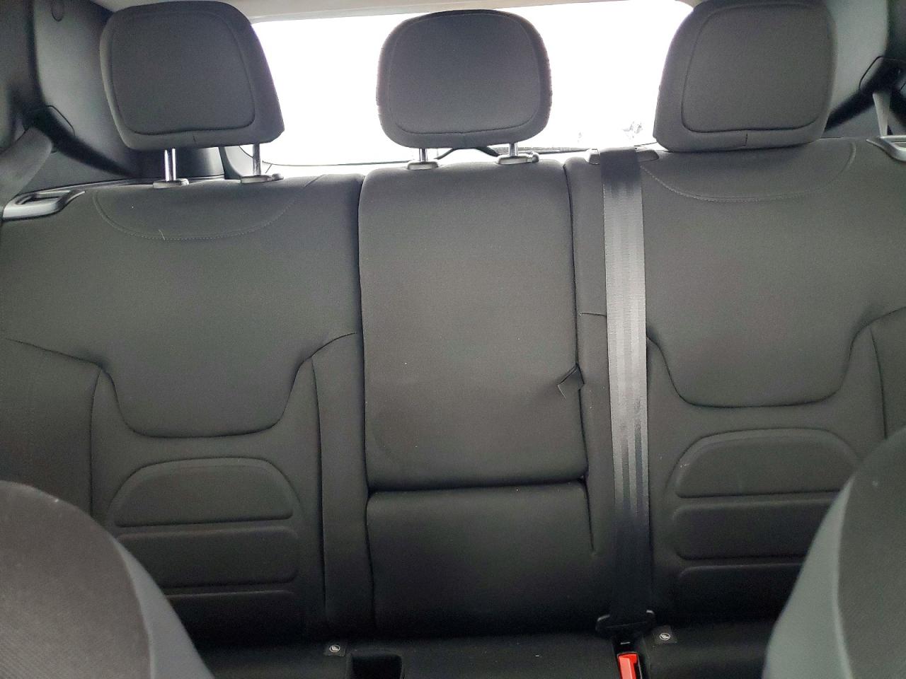 2017 JEEP RENEGADE LATITUDE photo 10