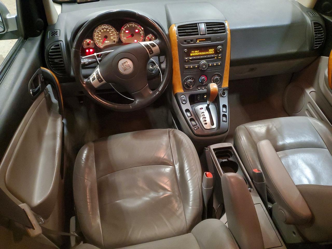 2006 SATURN VUE photo 8