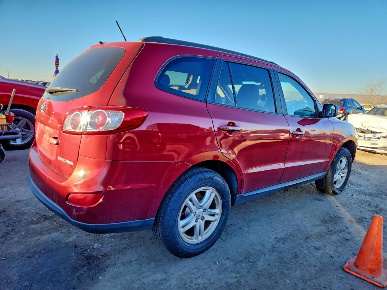 2010 HYUNDAI SANTA FE GLS photo 3