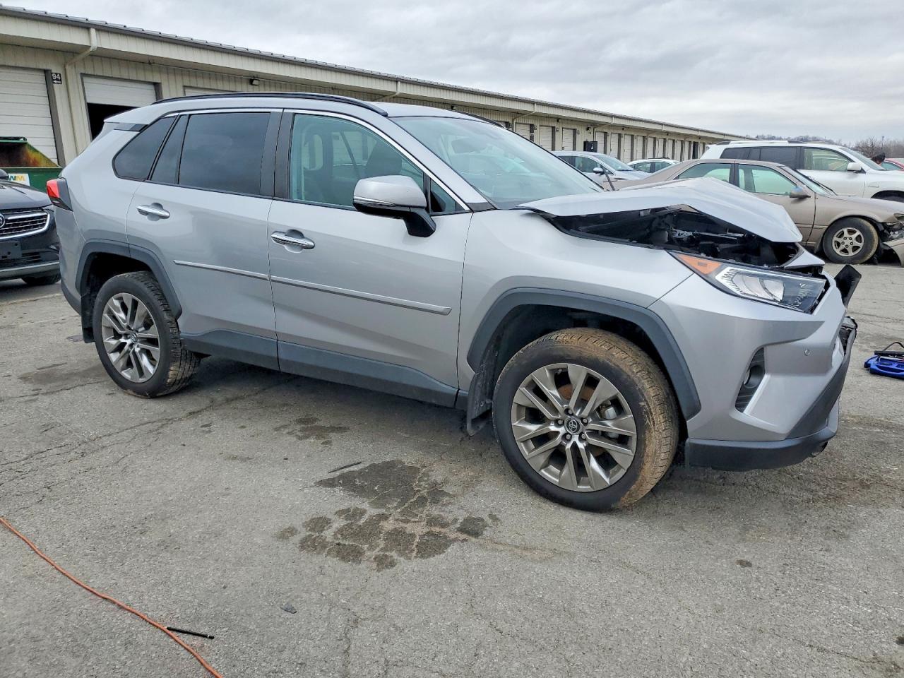 2019 TOYOTA RAV4 LIMITED photo 4