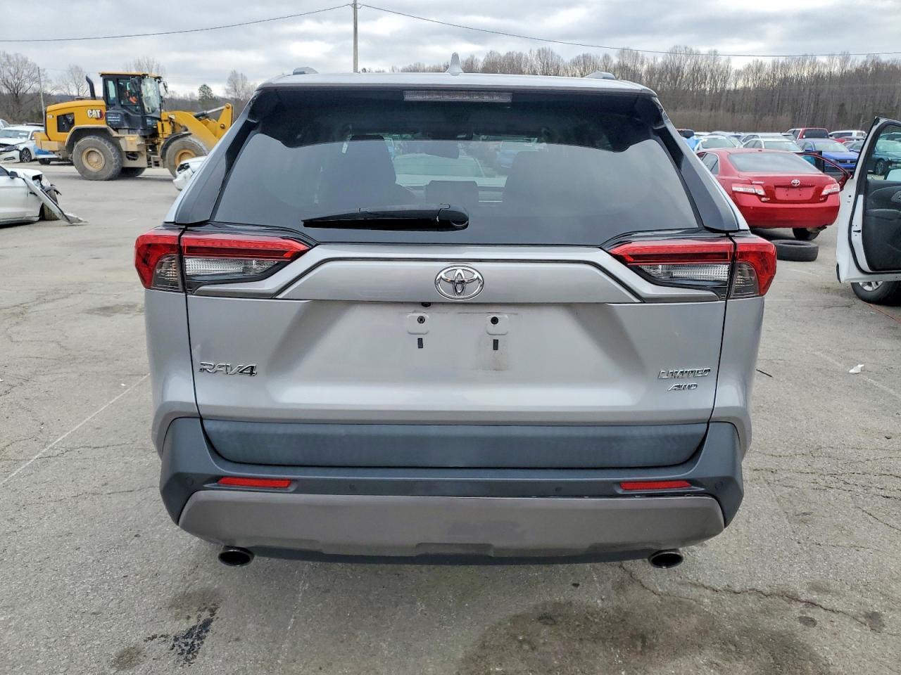 2019 TOYOTA RAV4 LIMITED photo 6