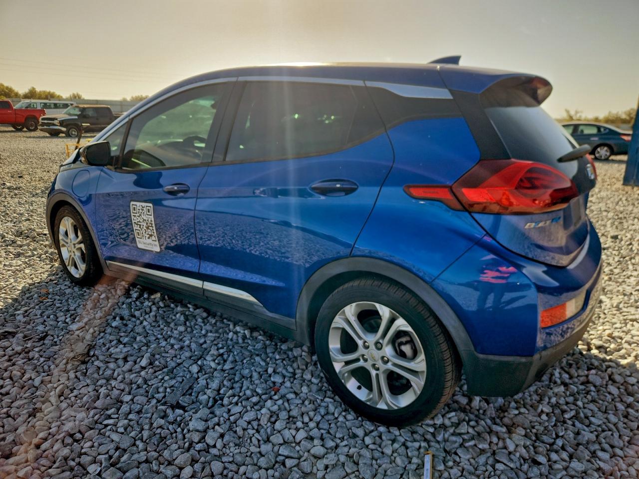 2017 CHEVROLET BOLT EV LT photo 2