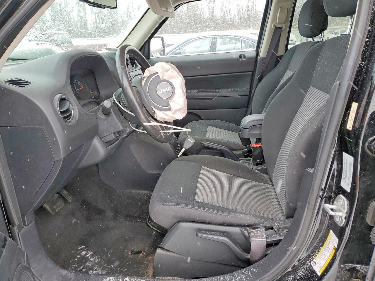 2015 JEEP PATRIOT LATITUDE photo 7