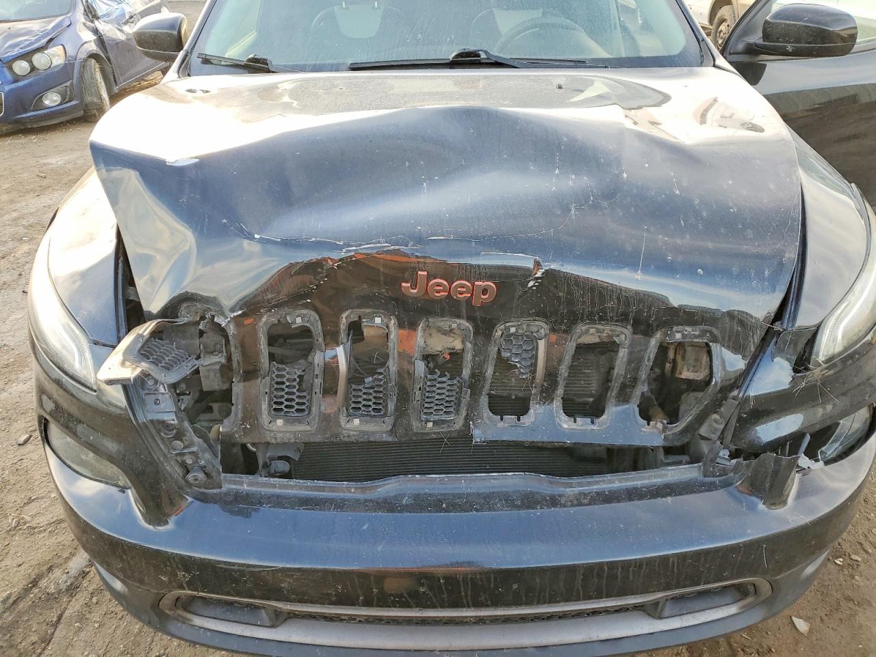 2016 JEEP CHEROKEE LATITUDE photo 11