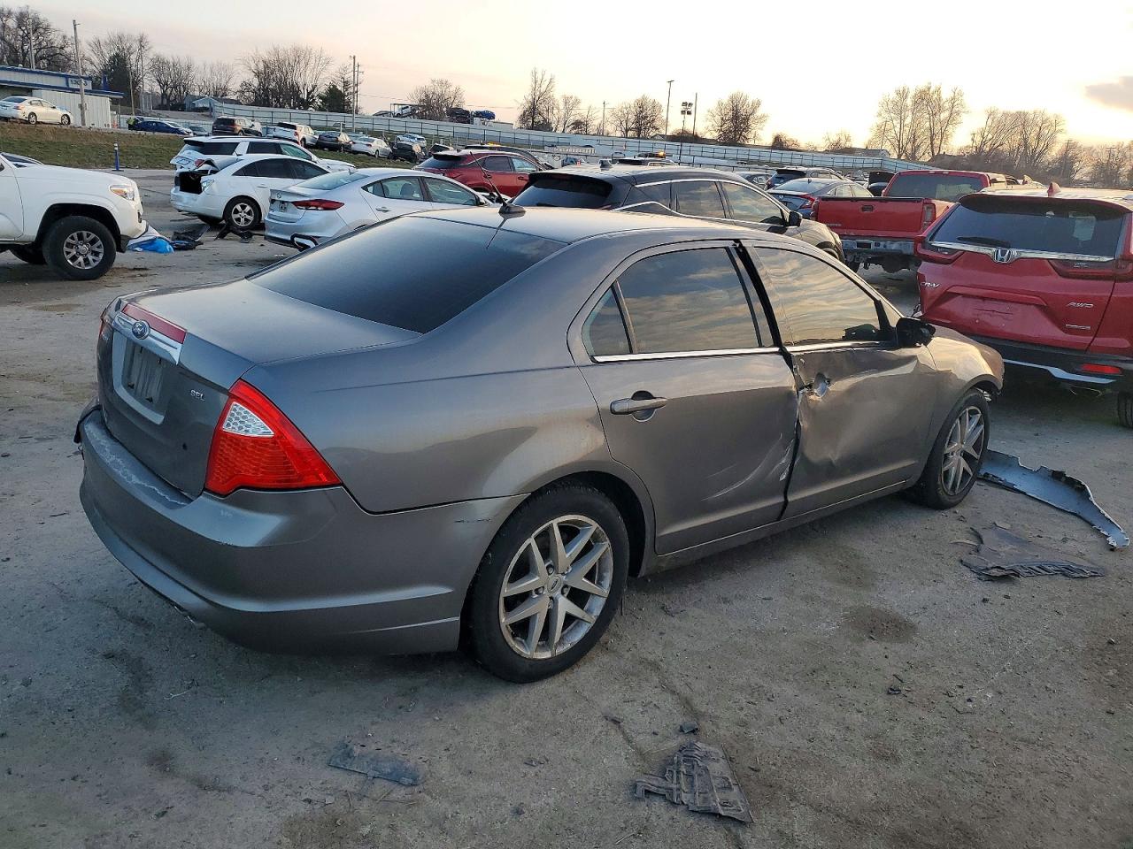 2010 FORD FUSION SEL photo 3