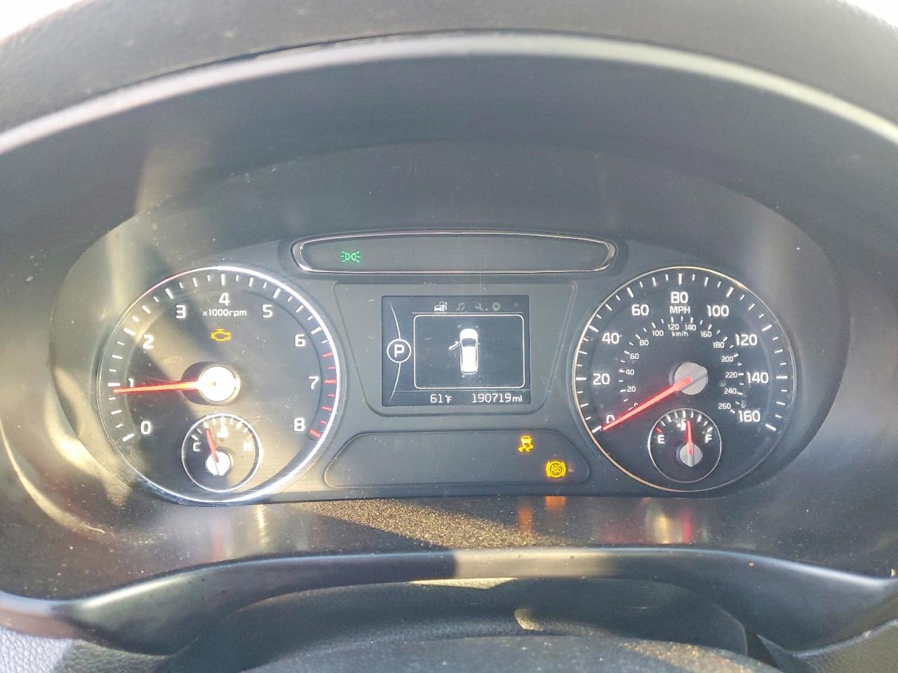 2016 KIA SORENTO LX photo 9