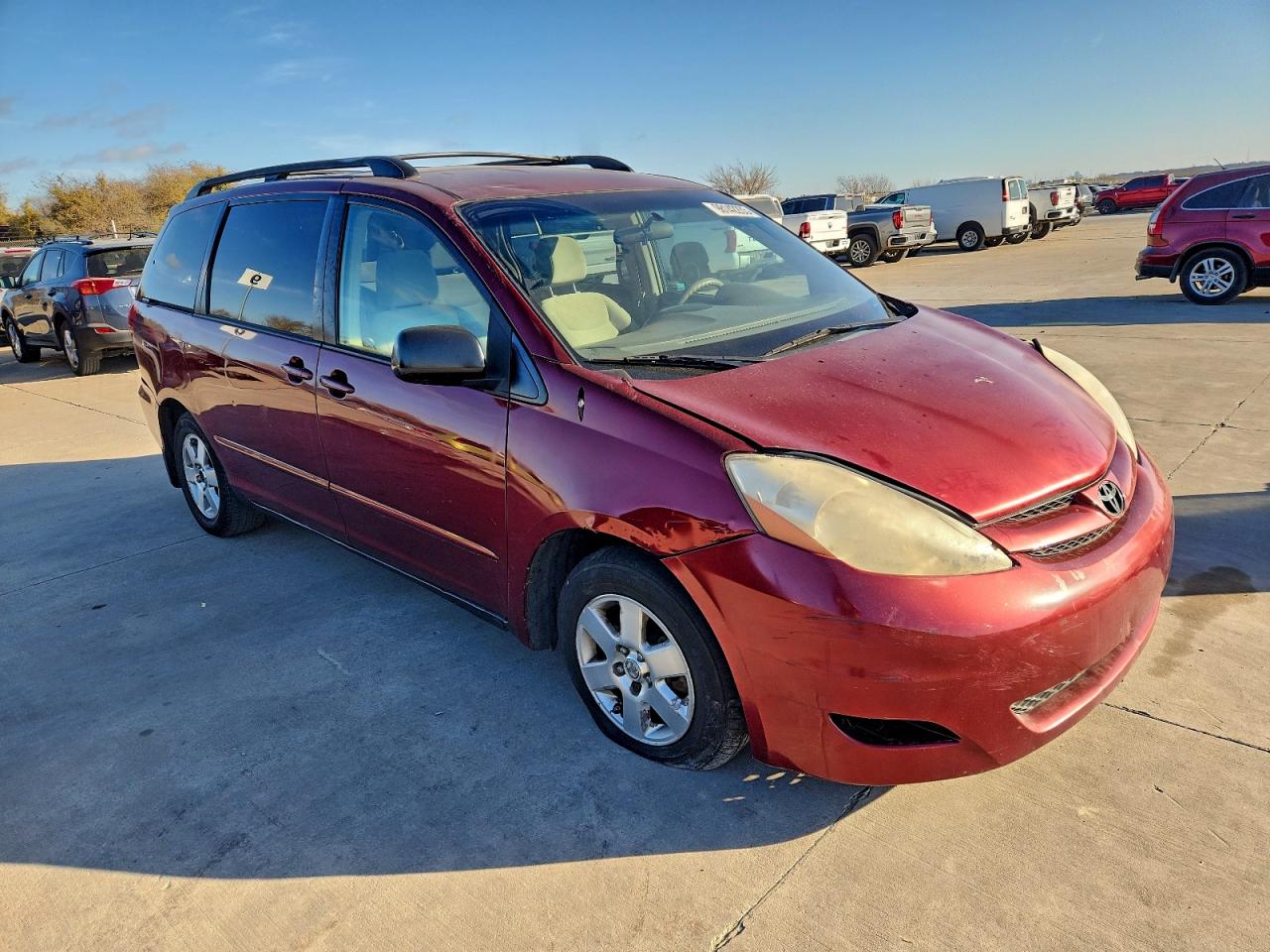 2009 TOYOTA SIENNA CE photo 4