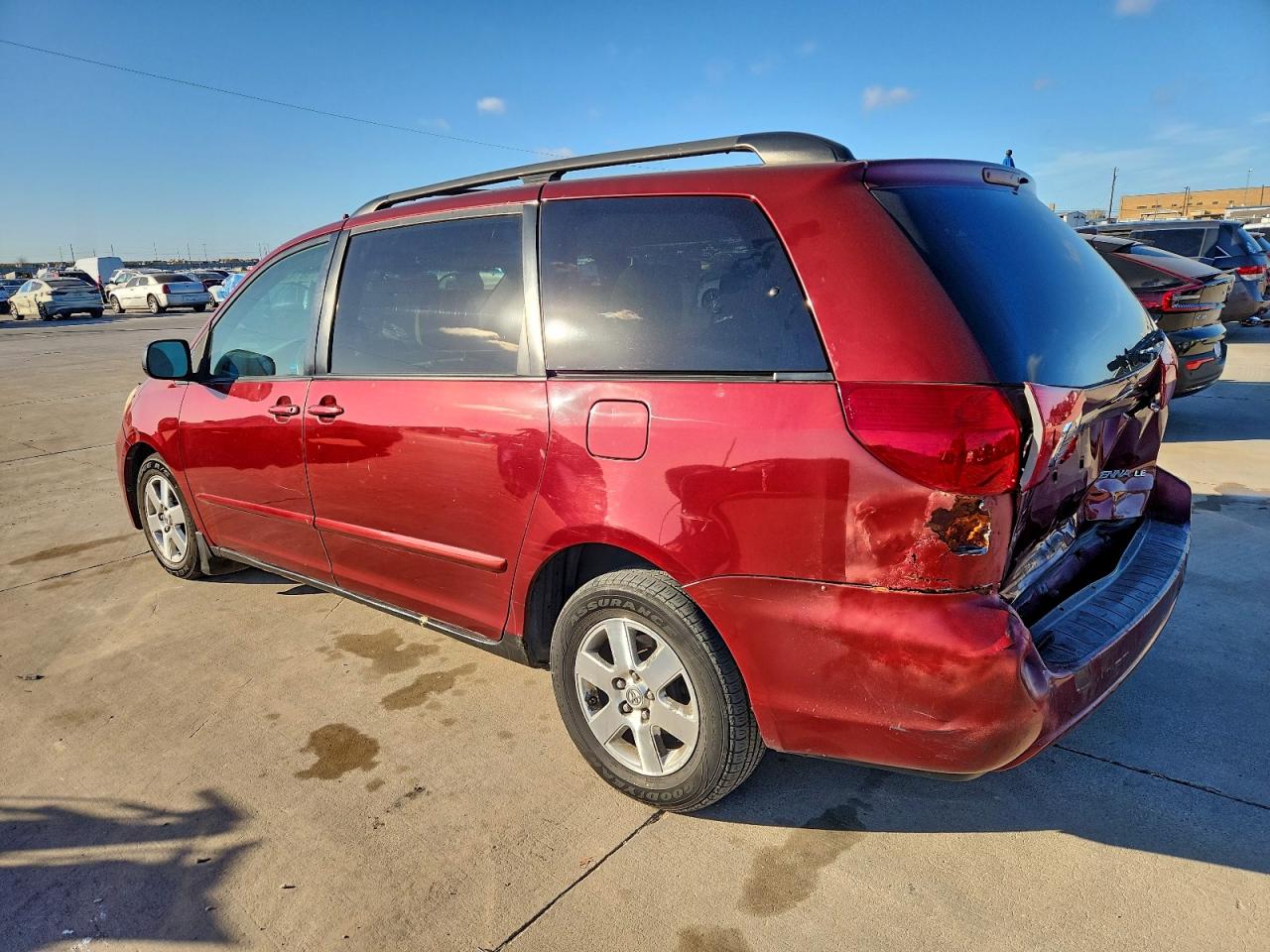 2009 TOYOTA SIENNA CE photo 2