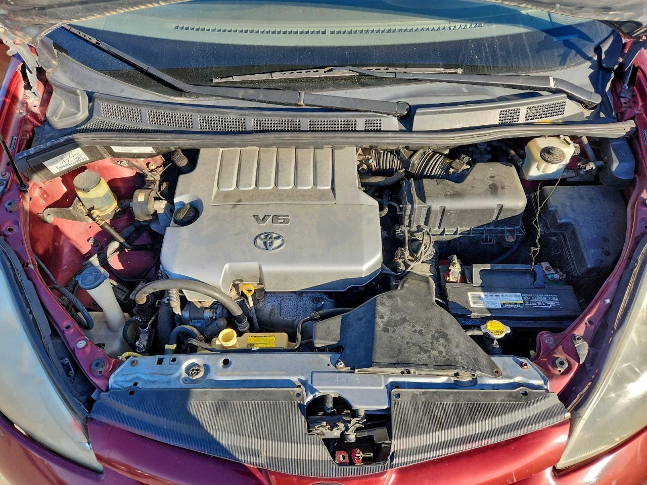 2009 TOYOTA SIENNA CE photo 12